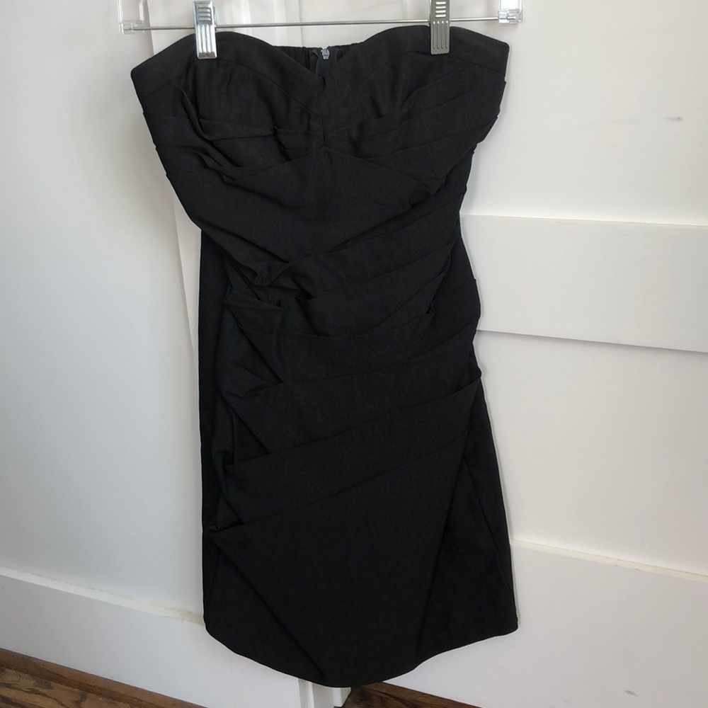 Black bodycon strapless dress